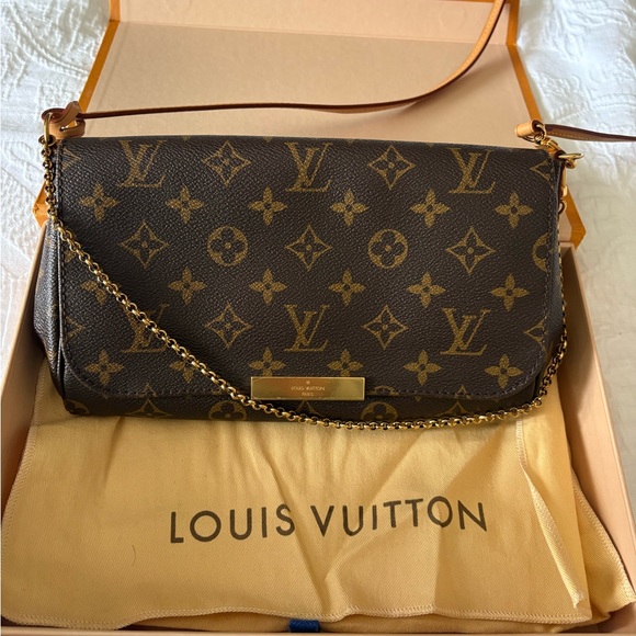 LV Favorite MM - Picture 2 of 12
